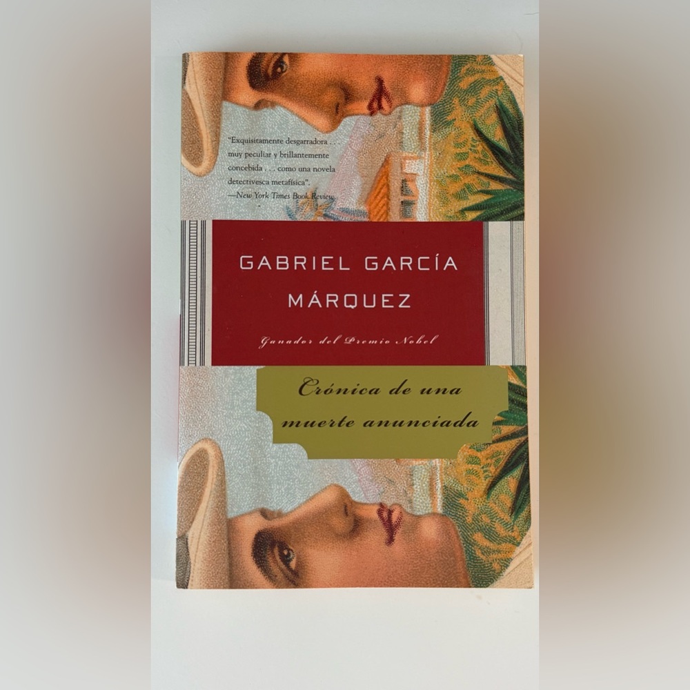 Crónica de una Muerte Anunciada Paperback Book Spanish